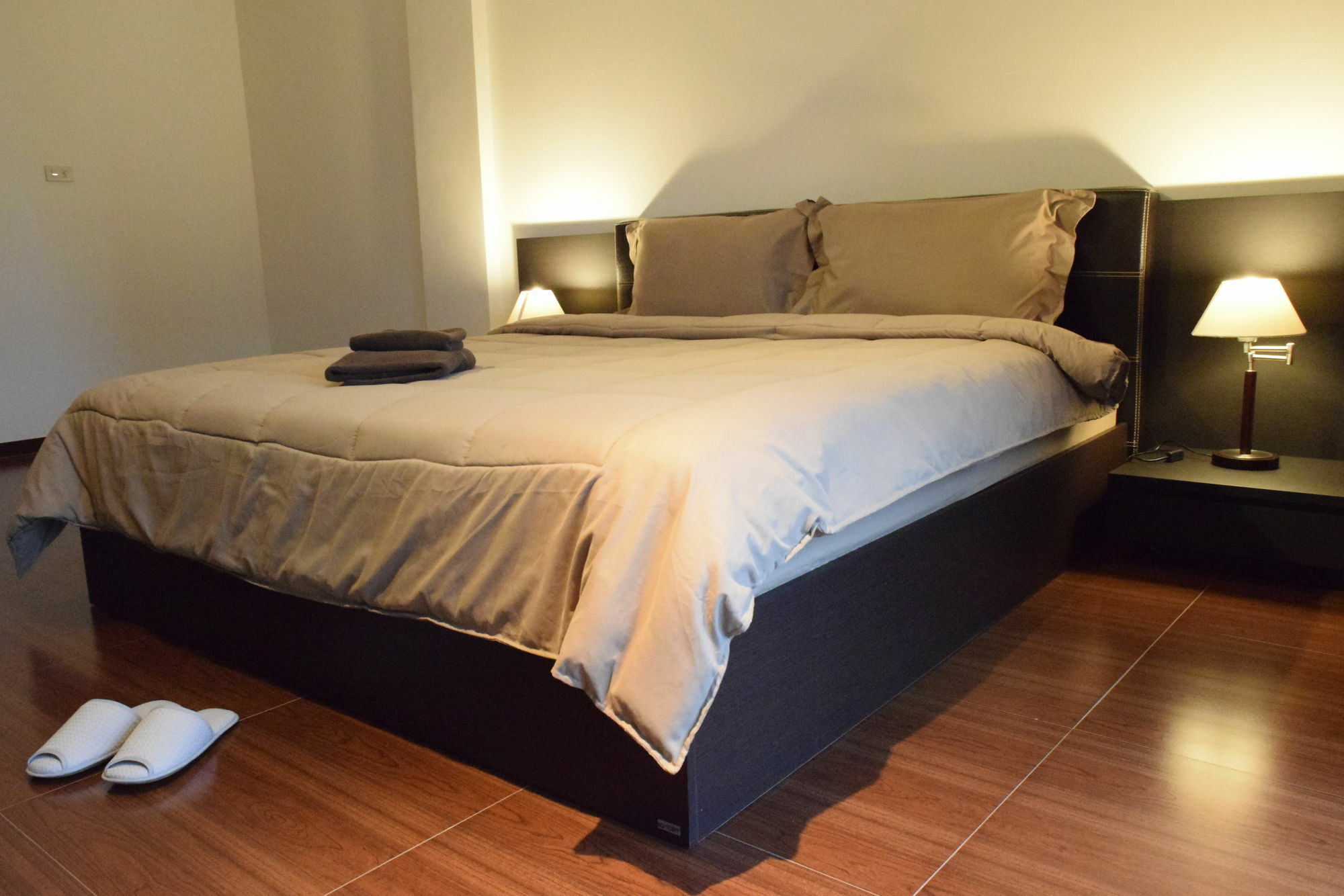 Hideaway Guest House And Bar Pattaya Ngoại thất bức ảnh
